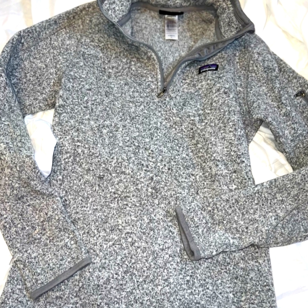 Patagonia quarter zip womens